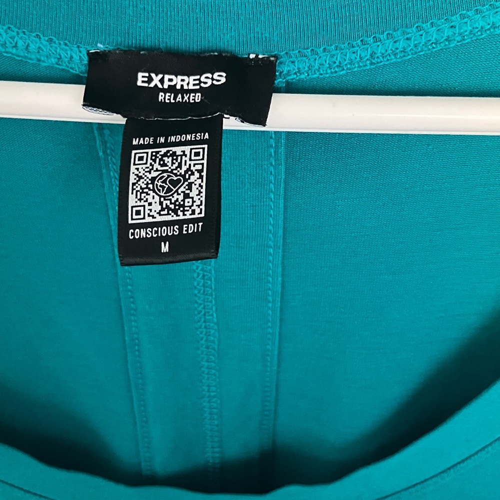 Express Turquoise Relaxed Fit Top - Picture 2 of 3